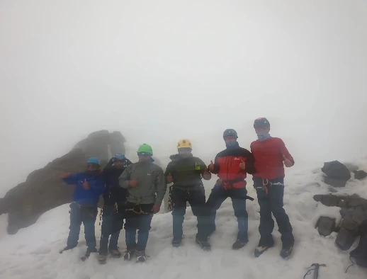 Tour de Ascenso al Volcán Carihuairazo 3